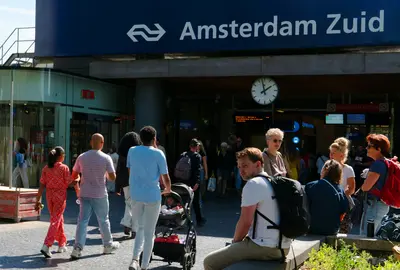 Amsterdam Zuidas. Foto: Fons Heijnsbroek