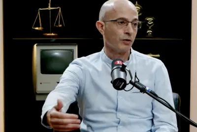 Yuval Harari.