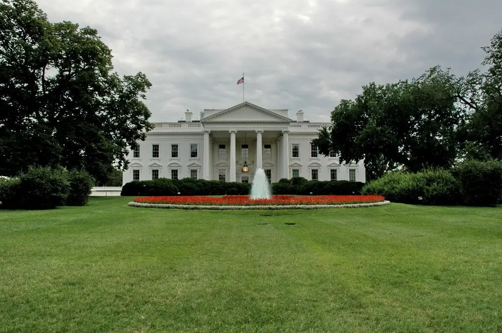 Het Witte Huis, te koop voor slechts 140 miljoen dollar | Op zoek naar